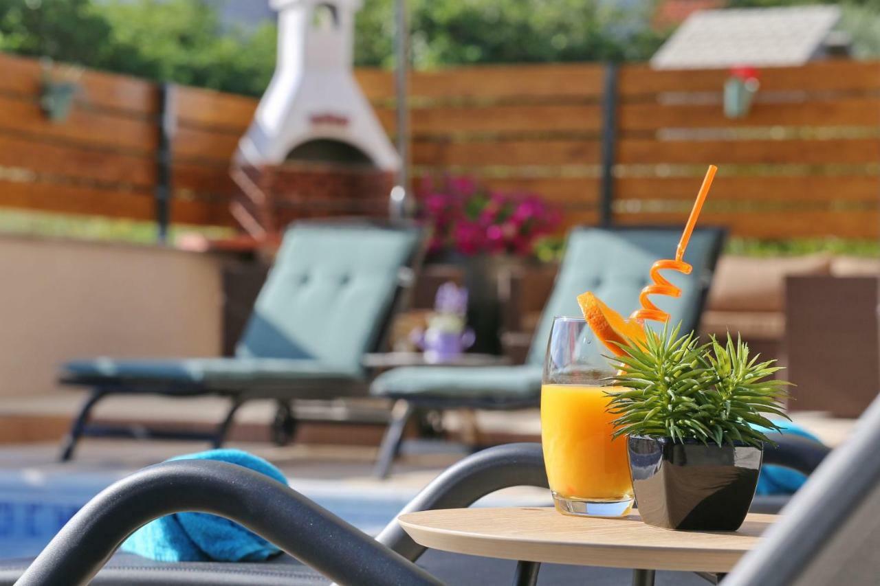 Punta Garden Pool House Villa โพเซดารเย ภายนอก รูปภาพ
