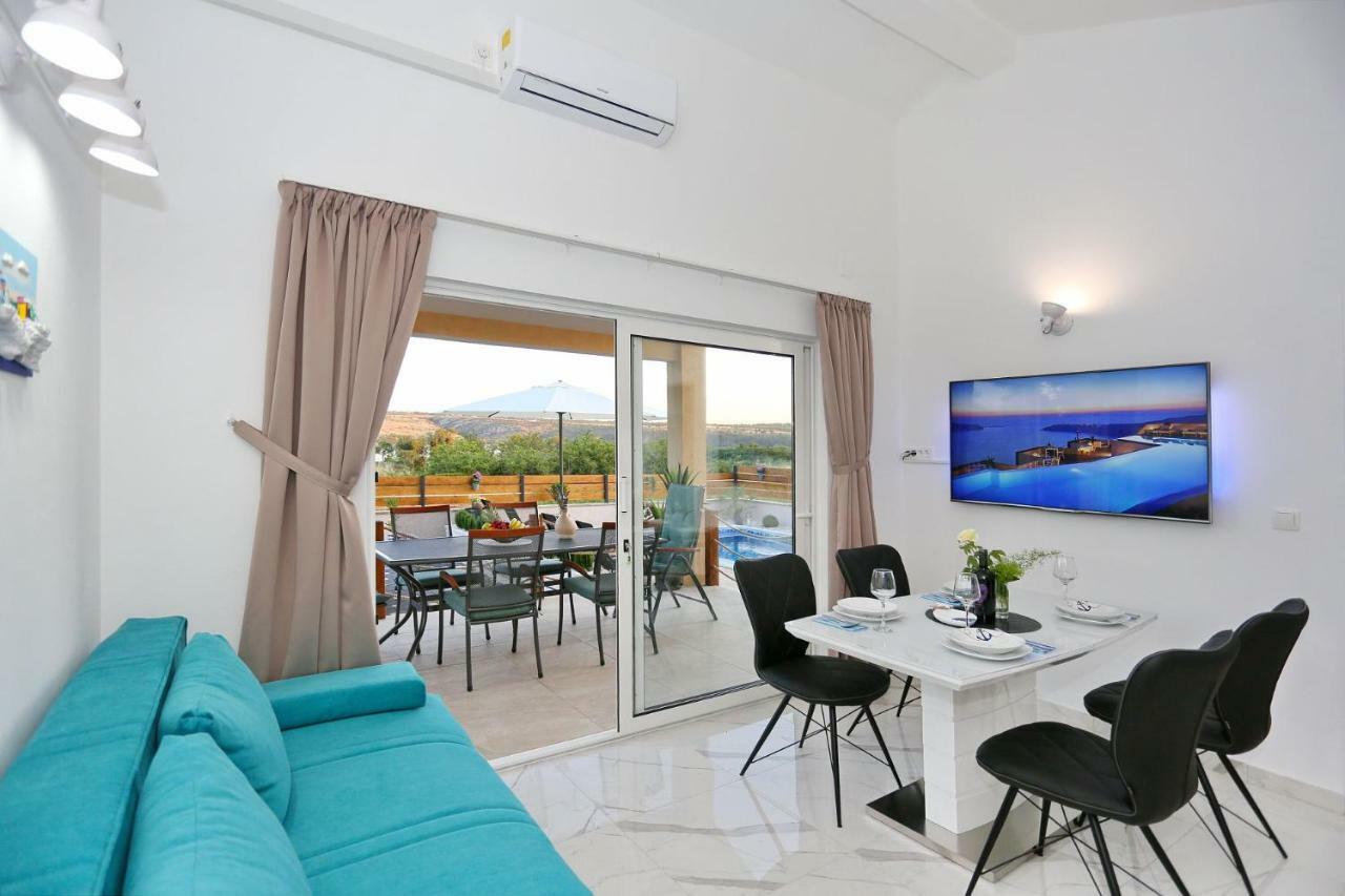 Punta Garden Pool House Villa โพเซดารเย ภายนอก รูปภาพ