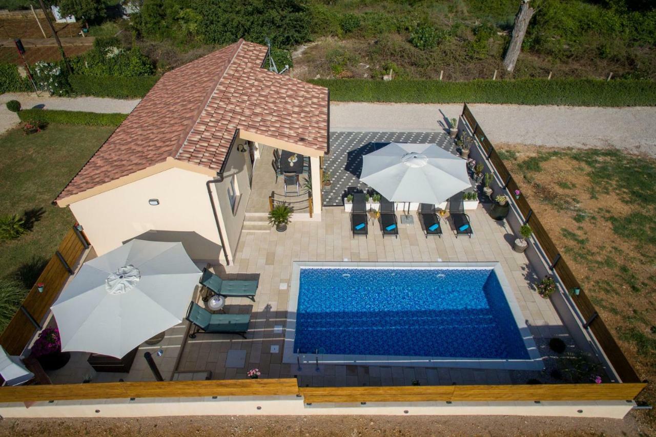 Punta Garden Pool House Villa โพเซดารเย ภายนอก รูปภาพ