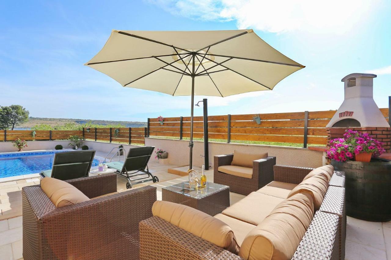 Punta Garden Pool House Villa โพเซดารเย ภายนอก รูปภาพ