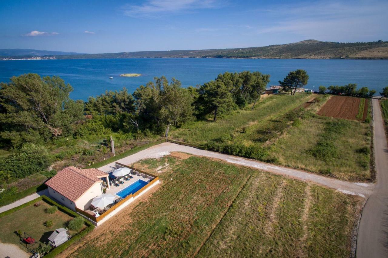 Punta Garden Pool House Villa โพเซดารเย ภายนอก รูปภาพ